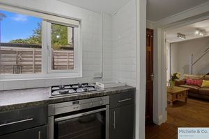 Kitchen- click for photo gallery